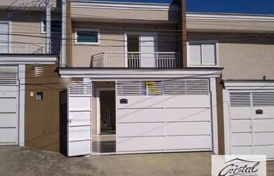 Imagem: A casa possui 2 Dormitórios, 3 Banheiros, 1 Vaga na garagem