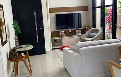 Imagem: A casa em condomínio possui 3 Dormitórios, 2 Banheiros, 4