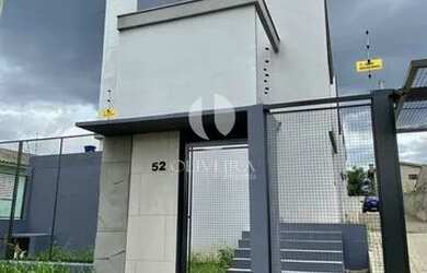 Imagem: A casa possui 2 Dormitórios, 2 Banheiros, 1 Vaga na garagem