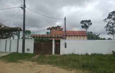 Imagem: A casa possui 2 Dormitórios, 1 Banheiro, 100m² de Área e