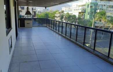 Imagem: O apartamento possui 3 Dormitórios, 3 Banheiros, 2 Vagas na