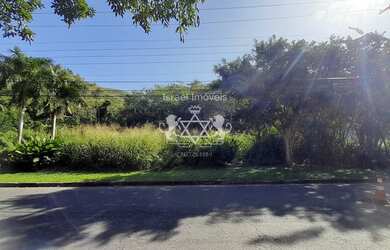 Imagem: O terreno possui 968m² de Área e está localizado em Reserva