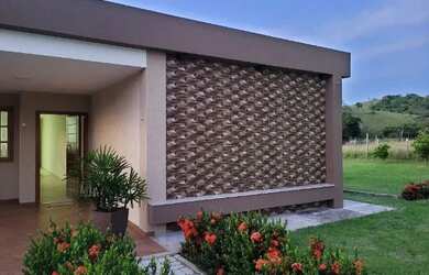 Imagem 2: Vendo casa. Varanda, 2 Vagas na garageme3 Dormitórios