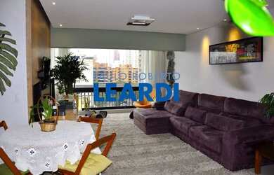 Imagem: O apartamento na cobertura possui 3 Dormitórios, 4 Banheiros