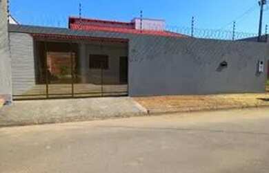 Imagem 2: Casa venda. 300m² de Área, 3 Vagas na garageme2 Dormitórios