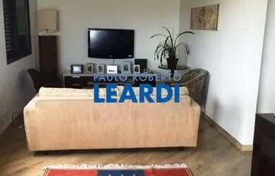 Imagem: O apartamento possui 4 Dormitórios, 5 Banheiros, 4 Vagas na