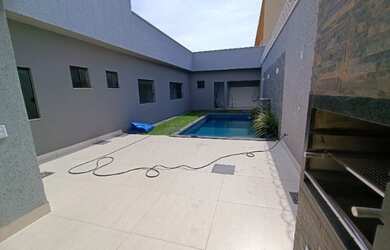 Imagem 12: Casa Térrea Alto Padrão / frente a Praça Goiânia