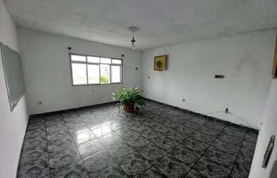 Imagem: A casa à venda possui 2 Dormitórios, 1 Banheiro e 70m² de