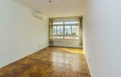 Imagem: O apartamento possui 2 Dormitórios, 2 Banheiros, 1 Vaga na