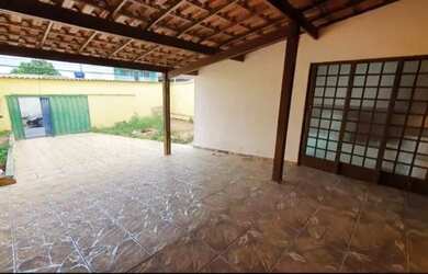 Imagem: A casa possui 2 Dormitórios, 1 Banheiro, 70m² de Área e