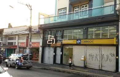 Imagem: O apartamento possui 3 Dormitórios, 1 Banheiro, 1 Vaga na garagem