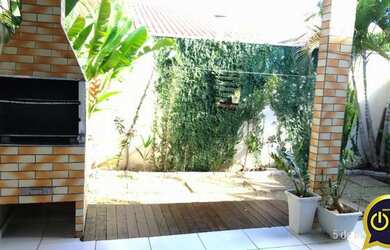 Imagem: A casa em condomínio possui 2 Dormitórios, 1 Banheiro, 2 Vagas