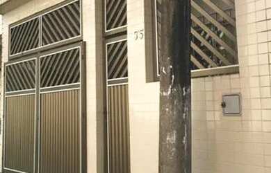 Imagem: A casa possui 2 Dormitórios, 1 Banheiro, 1 Vaga na garagem