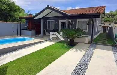 Imagem: A casa em condomínio possui 3 Dormitórios, 4 Banheiros, 3