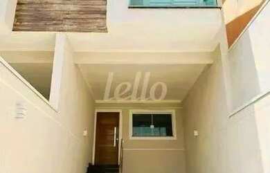 Imagem: A casa possui 3 Dormitórios, 2 Banheiros, 2 Vagas na garagem