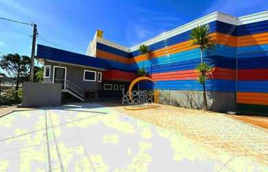 Imagem: O depósito possui 5 Vagas na garagem, 2.128m² de Área e