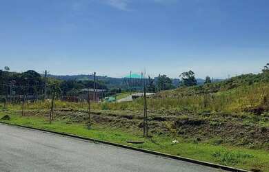 Imagem: O terreno possui 260m² de Área e está localizado em Cézar