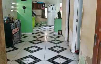 Imagem: A casa possui 2 Dormitórios, 1 Banheiro, 16m² de Área e