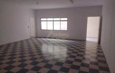 Imagem: A casa possui 5 Dormitórios, 4 Banheiros, 4 Vagas na garagem