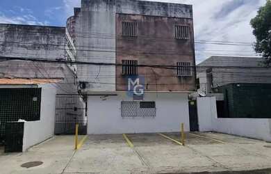 Imagem: A kitnet possui 1 Dormitório, 1 Banheiro, 1 Vaga na garagem