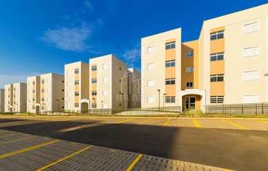 Imagem: O apartamento possui 2 Dormitórios, 1 Banheiro, 1 Vaga na garagem