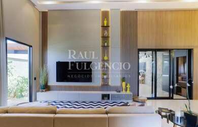 Imagem: A casa em condomínio possui 4 Dormitórios, 4 Banheiros, 3