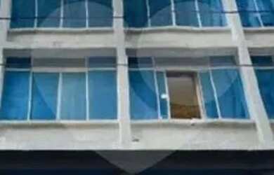 Imagem: O depósito possui 1.560m² de Área e está localizado em