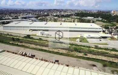 Imagem: O depósito possui 5 Vagas na garagem e 7386m² de Área e está