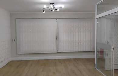 Imagem: O depósito possui 2 Vagas na garagem, 64m² de Área e está