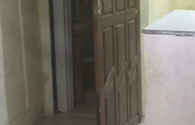 Imagem: A casa possui 1 Dormitório, 1 Banheiro e está localizado