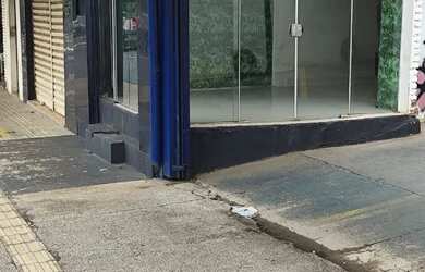 Imagem: O depósito possui 2 Vagas na garagem e 15m² de Área e está