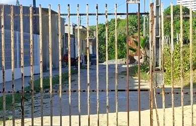 Imagem: A casa possui 2 Dormitórios, 1 Banheiro, 1 Vaga na garagem