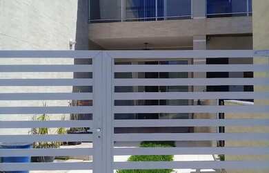 Imagem 2: Cantagalo em frente a praia Garatucaia - Angra dos Reis - RJ