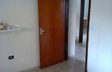 Imagem: A casa possui 2 Dormitórios, 1 Vaga na garagem e 80m² de Área