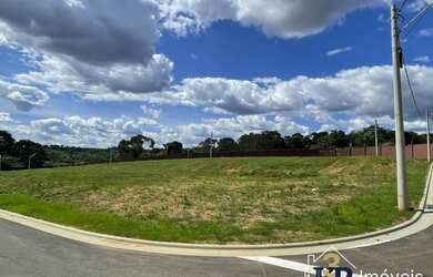 Imagem: O terreno possui 403m² de Área e está localizado em Jardins