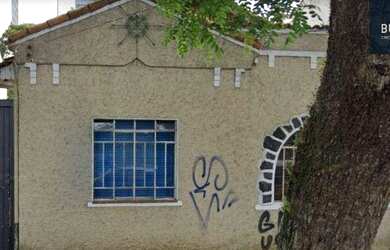 Imagem: O terreno possui 495m² de Área e está localizado em Alto