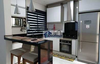 Imagem: A casa em condomínio possui 3 Dormitórios, 1 Banheiro, 2 Vagas