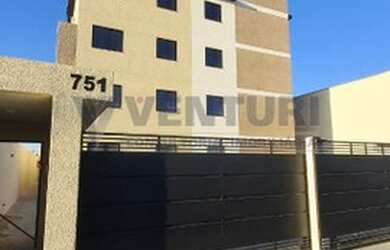 Imagem: O apartamento possui 3 Dormitórios, 1 Banheiro, 1 Vaga na garagem