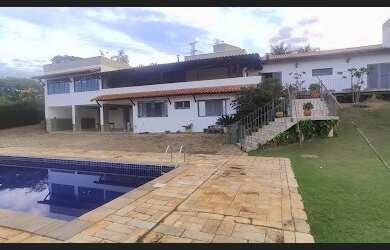 Imagem: O depósito possui 5 Vagas na garagem, 350m² de Área e está