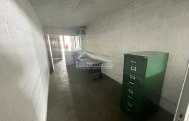 Imagem 3: Galpão/Depósito/Armazém para aluguel possui 1100 metros quadrados