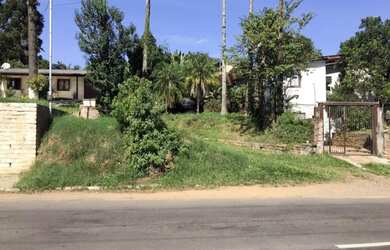 Imagem: O terreno possui 385m² de Área e está localizado em Santo