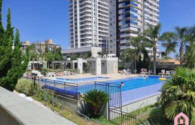 Imagem: O apartamento possui 3 Dormitórios, 2 Banheiros, 2 Vagas na