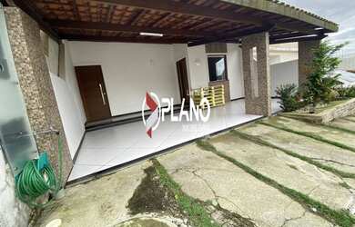 Imagem: A casa em condomínio e possui 3 Dormitórios, Suítes, 3 Banheiros