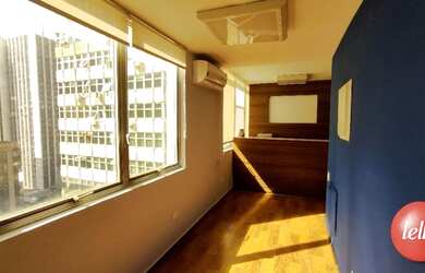 Imagem: O depósito possui 2 Vagas na garagem, 130m² de Área e está