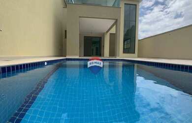 Imagem: A casa em condomínio possui 4 Dormitórios, 5 Banheiros, 240m²