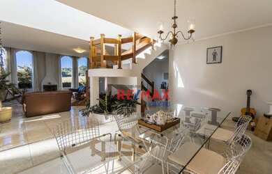 Imagem 13: Lindo Sobrado com 4 dorm, 300 m² por R$ 950.000 - Condomínio Ninho Verde II - Pardinho/SP