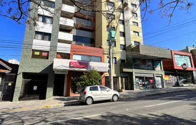 Imagem: O apartamento possui 1 Dormitório, 1 Banheiro, 50m² de Área