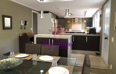 Imagem: A casa em condomínio possui 3 Dormitórios, 3 Banheiros, 3