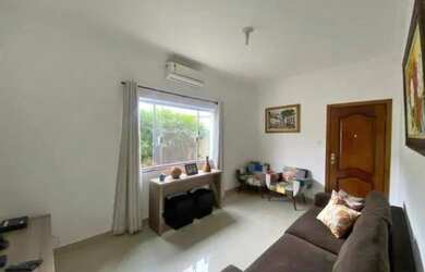 Imagem: A casa possui 2 Dormitórios, 2 Banheiros, 100m² de Área e