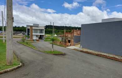 Imagem: O terreno possui 125m² de Área e está localizado em Contenda